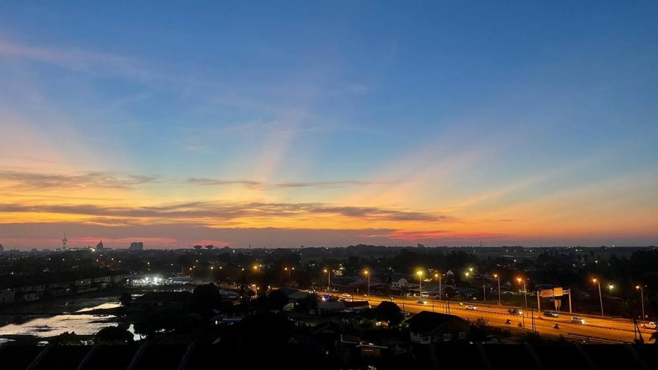 Myrumah Imperio Home , Alor Setar 3Br With Sky Infinity Pool Exteriör bild